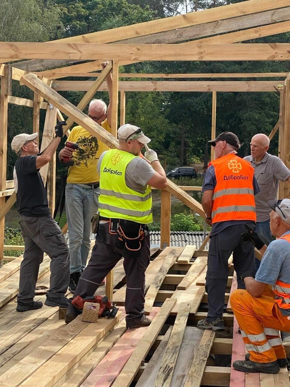 Минулий тиждень став черговим випробуванням для волонтерів Добробату.  Російські окупанти знову здійснили серію ударів по містах і селах України.