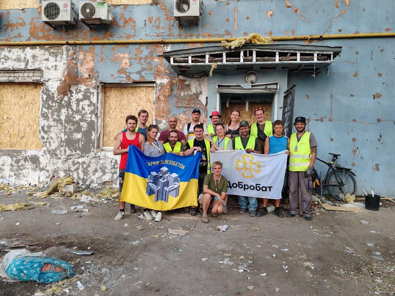 Дуже непростий тиждень для всієї України. Через постійні ворожі атаки добробатівці в різних регіонах країни без сну та відпочинку повсякчас приходили на допомогу.