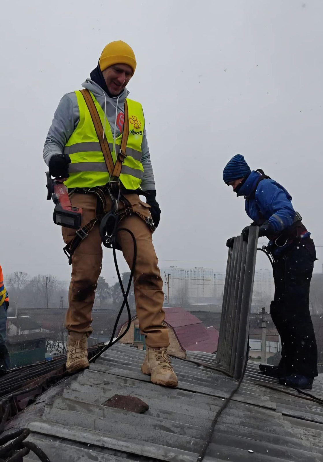 Будуємо, відновлюємо, допомагаємо. Попри нові атаки ворога, які лише посилилися та почастішали, загони Добробату минулого тижня продовжили свою важливу справу з відбудови України.