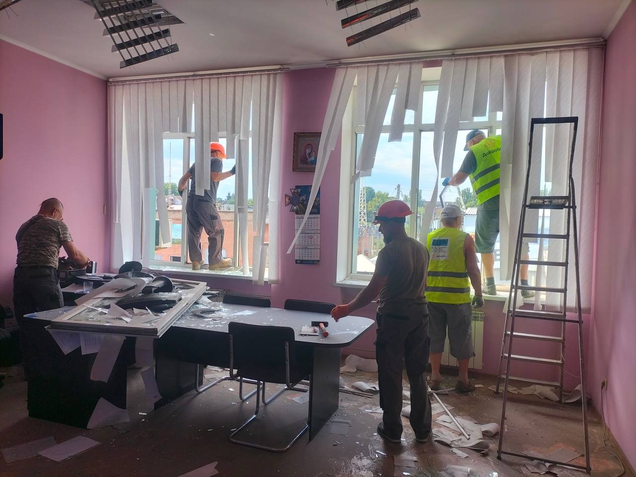 Країна відновлюється: тиждень Добробату на місцях атак