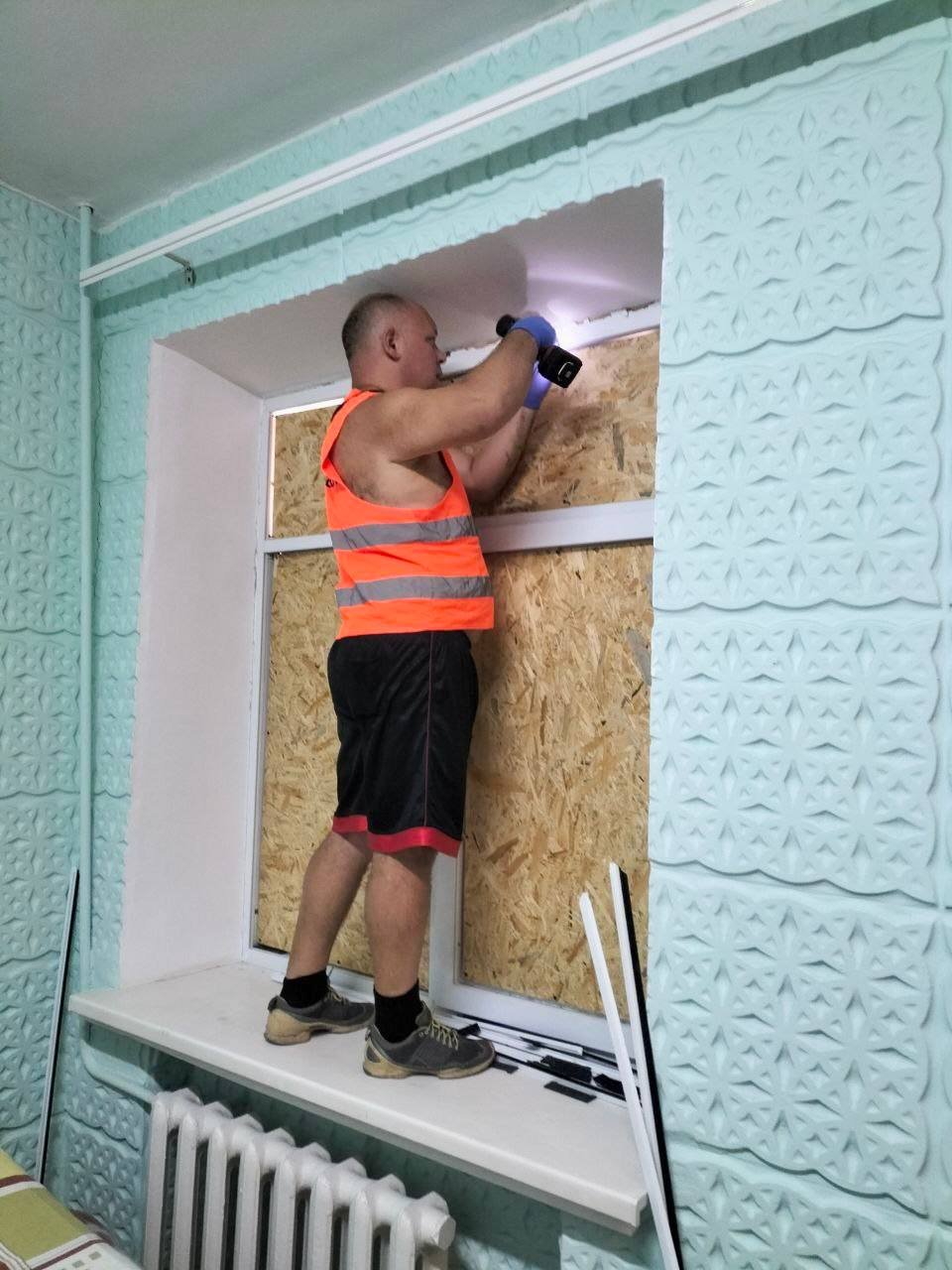 Країна відновлюється: тиждень Добробату на місцях атак