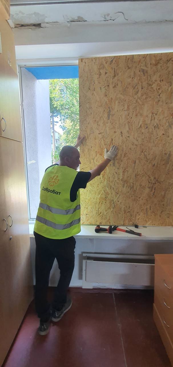 Добробат на повних обертах: волонтери продовжують працювати