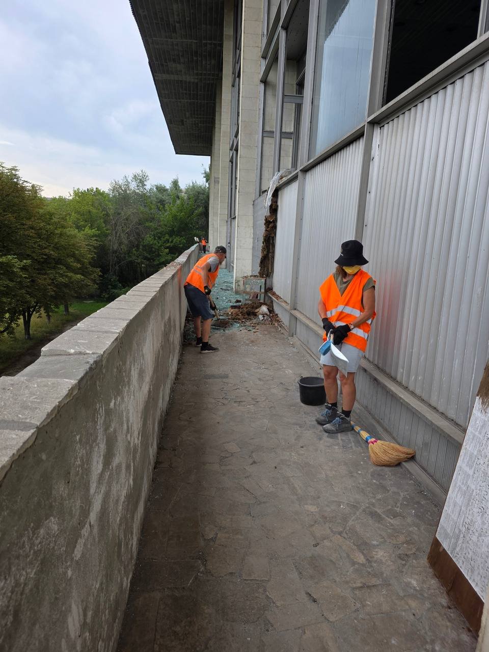 Відновлення інфраструктури та допомога постраждалим: Підсумки тижня «Добробату»