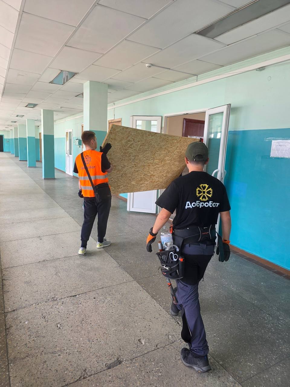 Відновлення інфраструктури та допомога постраждалим: Підсумки тижня «Добробату»