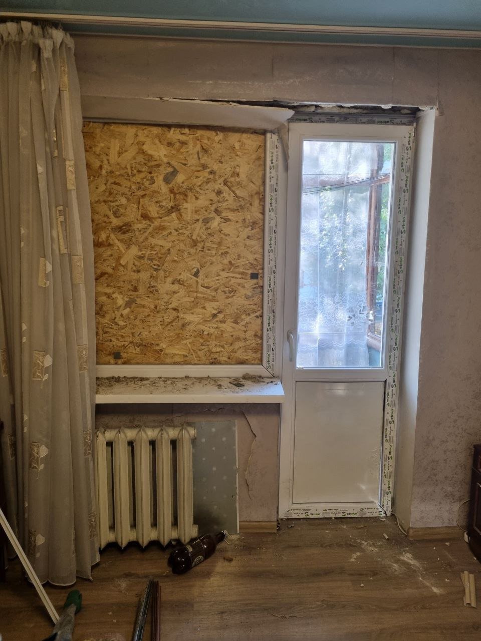 Після нічної атаки на Запоріжжя: Добробат відновлює пошкоджені будинки