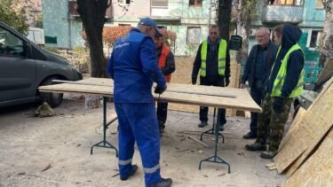 Після нічної атаки на Запоріжжя: Добробат відновлює пошкоджені будинки