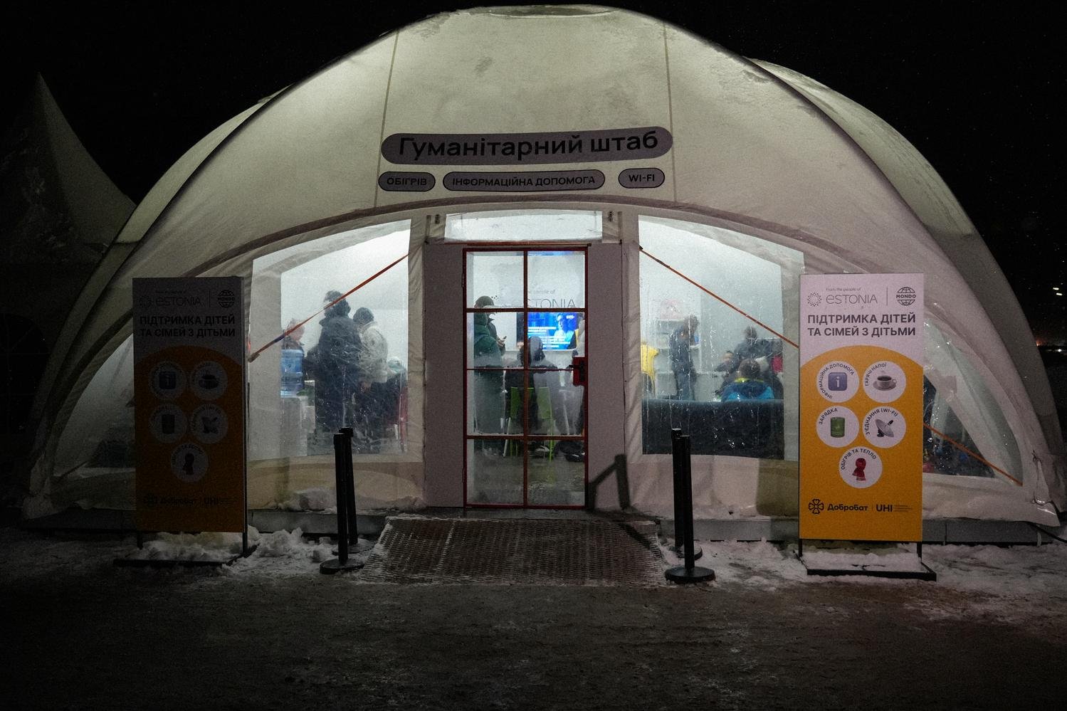 У КИЄВІ РОЗПОЧАВ РОБОТУ МОБІЛЬНИЙ КРИЗОВИЙ ЦЕНТР